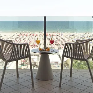 Hotel Regina Fronte Mare ***